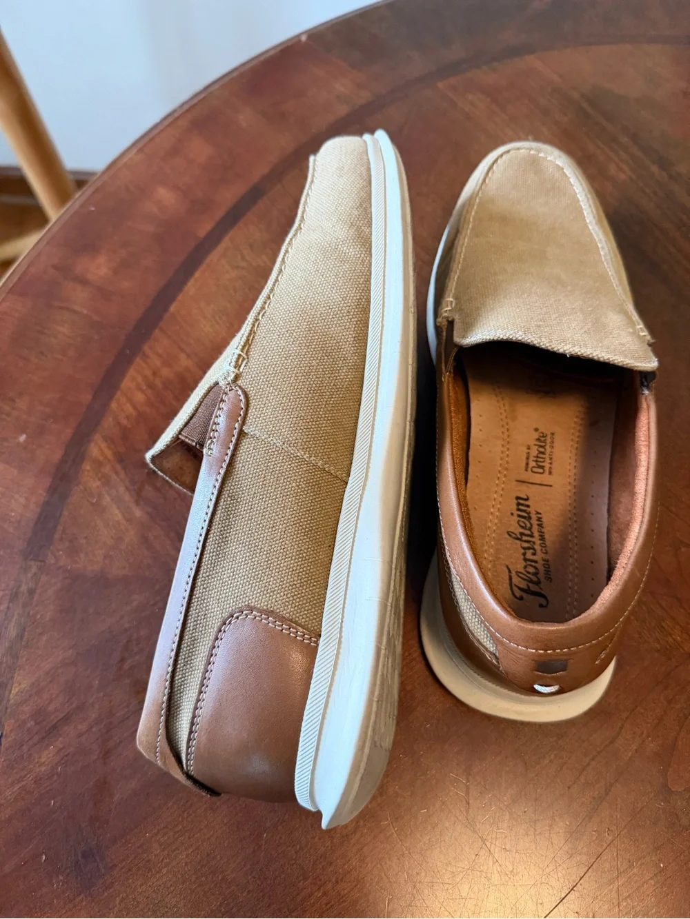 Florsheim Montigo Venetian Moc Toe Tan Loafers Size 8 W Khaki Slip on Shoes